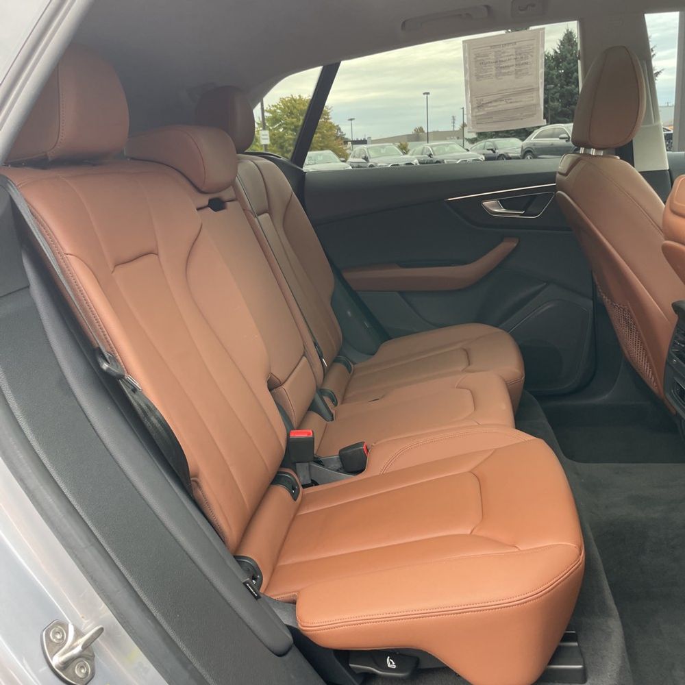 2022 Audi Q8 Premium 55 TFSI