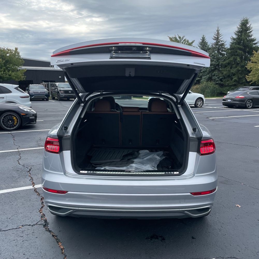 2022 Audi Q8 Premium 55 TFSI