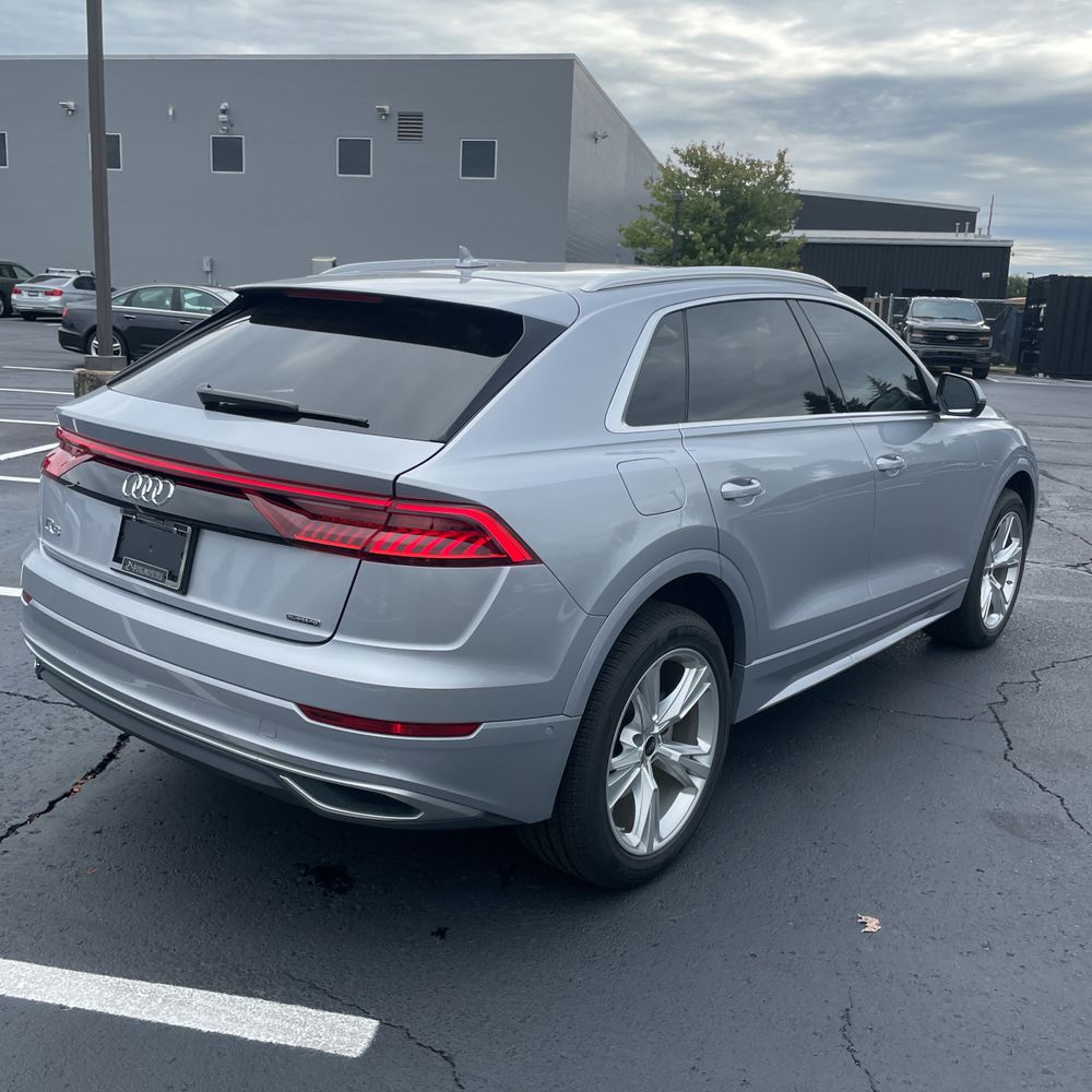 2022 Audi Q8 Premium 55 TFSI