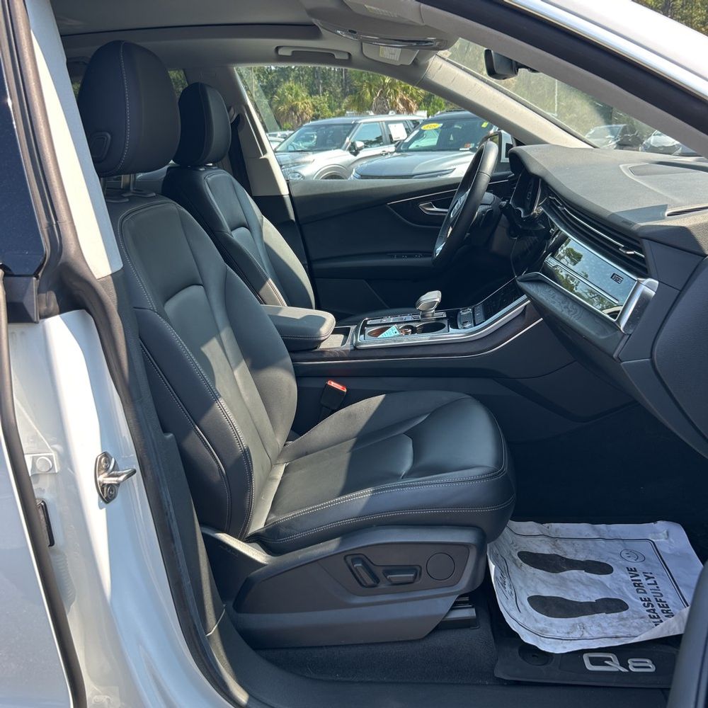 2022 Audi Q8 Premium 55 TFSI