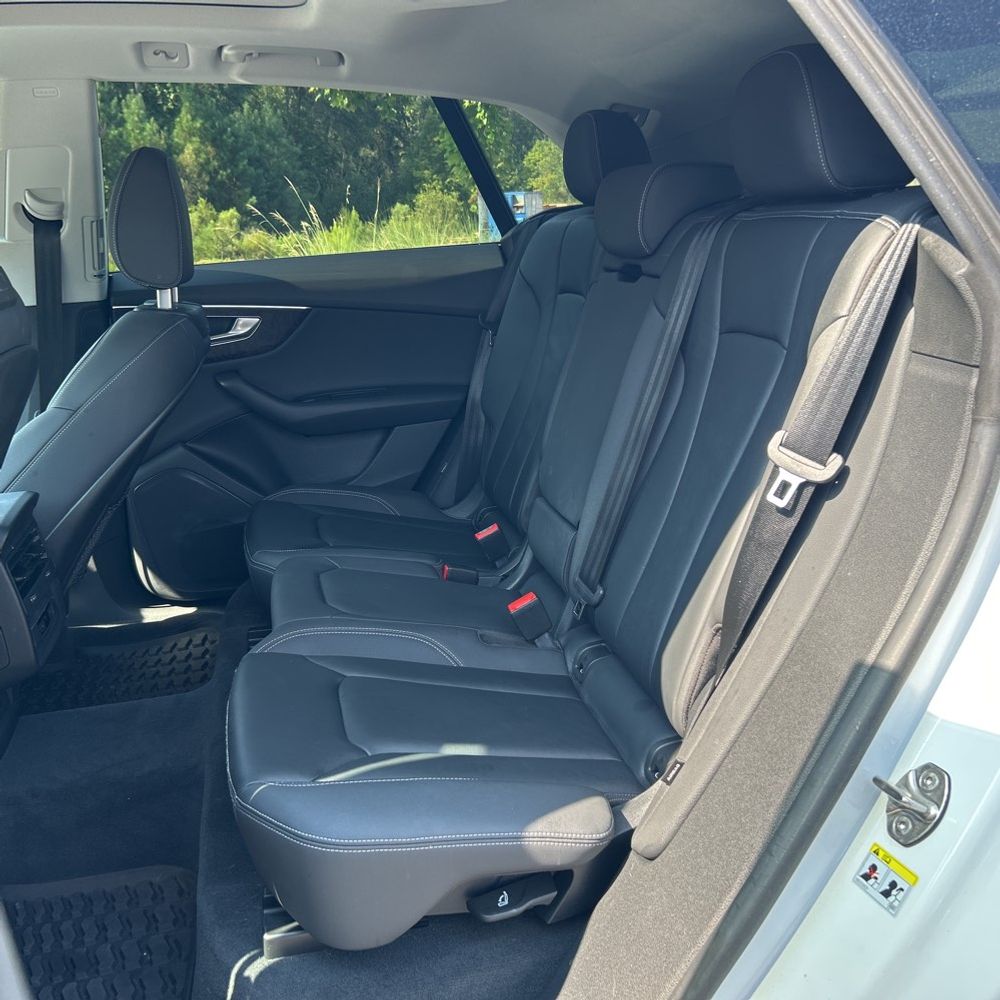 2022 Audi Q8 Premium 55 TFSI