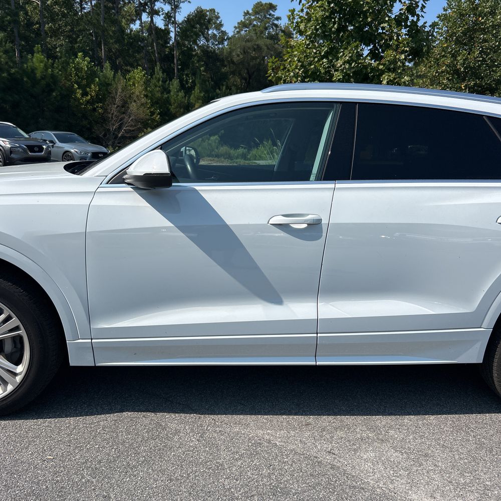 2022 Audi Q8 Premium 55 TFSI