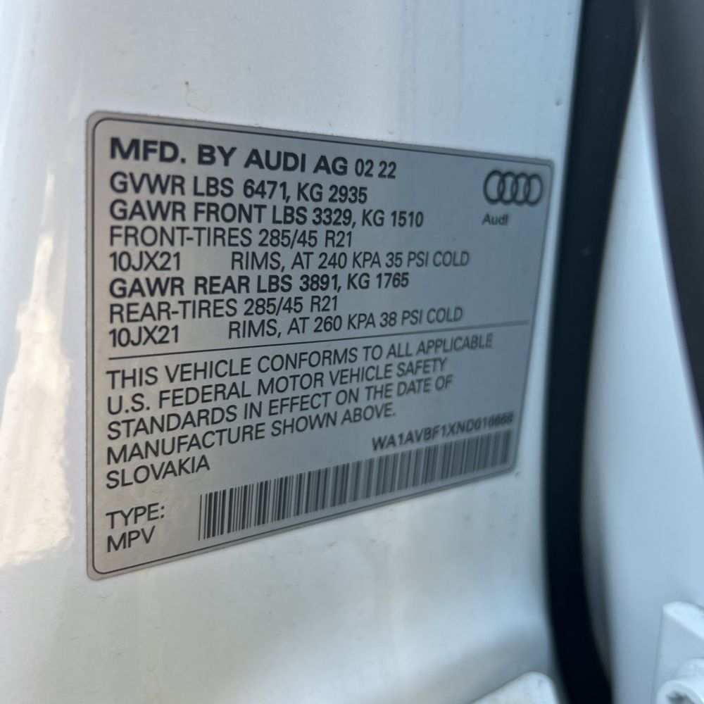 2022 Audi Q8 Premium 55 TFSI