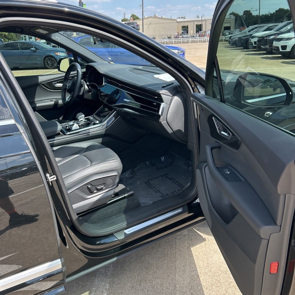 2025 Audi Q7 Premium 55