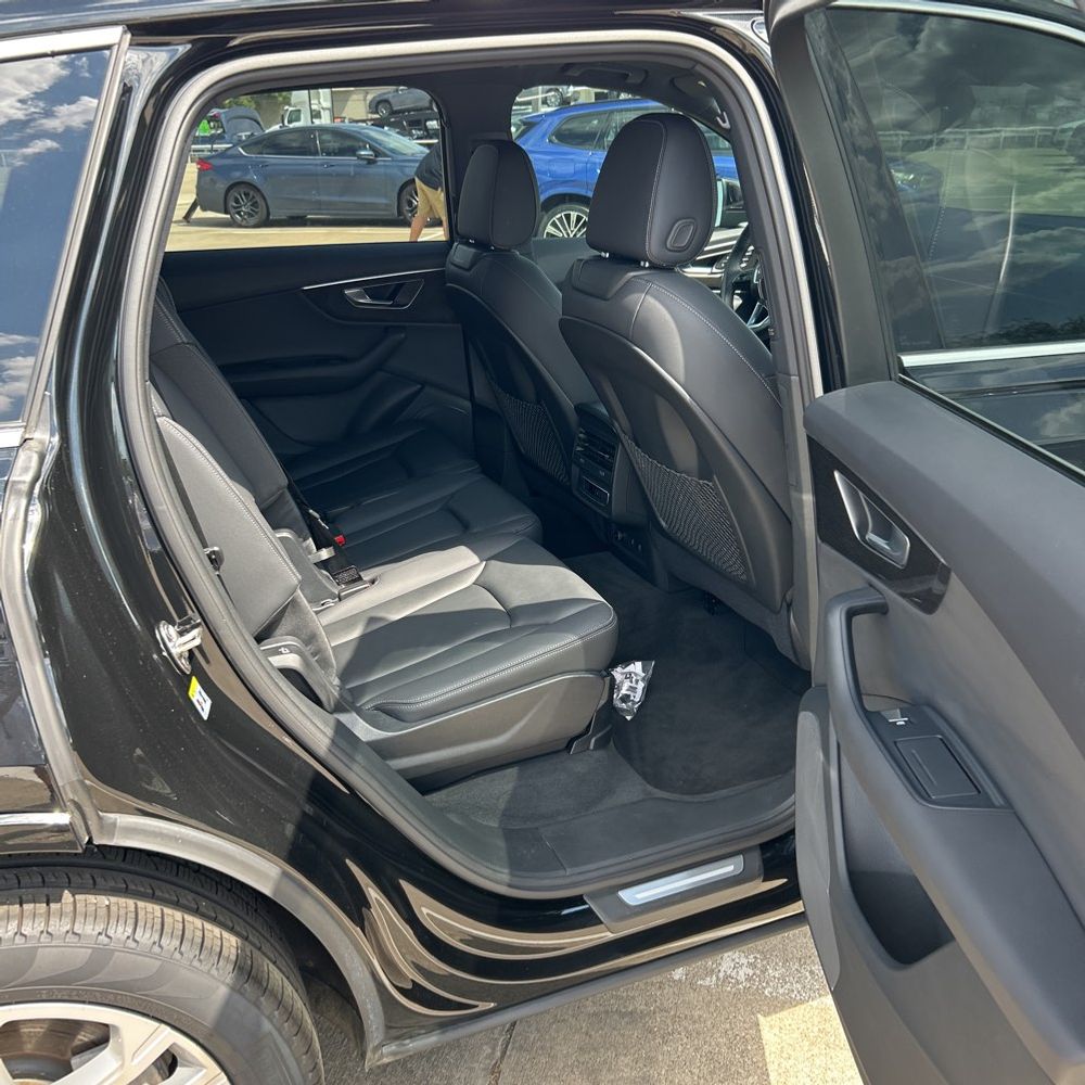 2025 Audi Q7 Premium 55