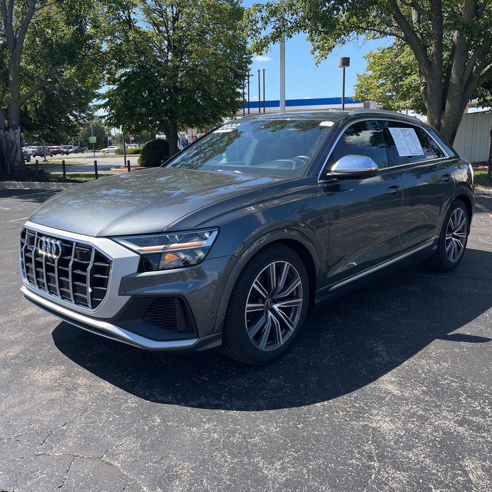 2022 Audi SQ8 Premium Plus