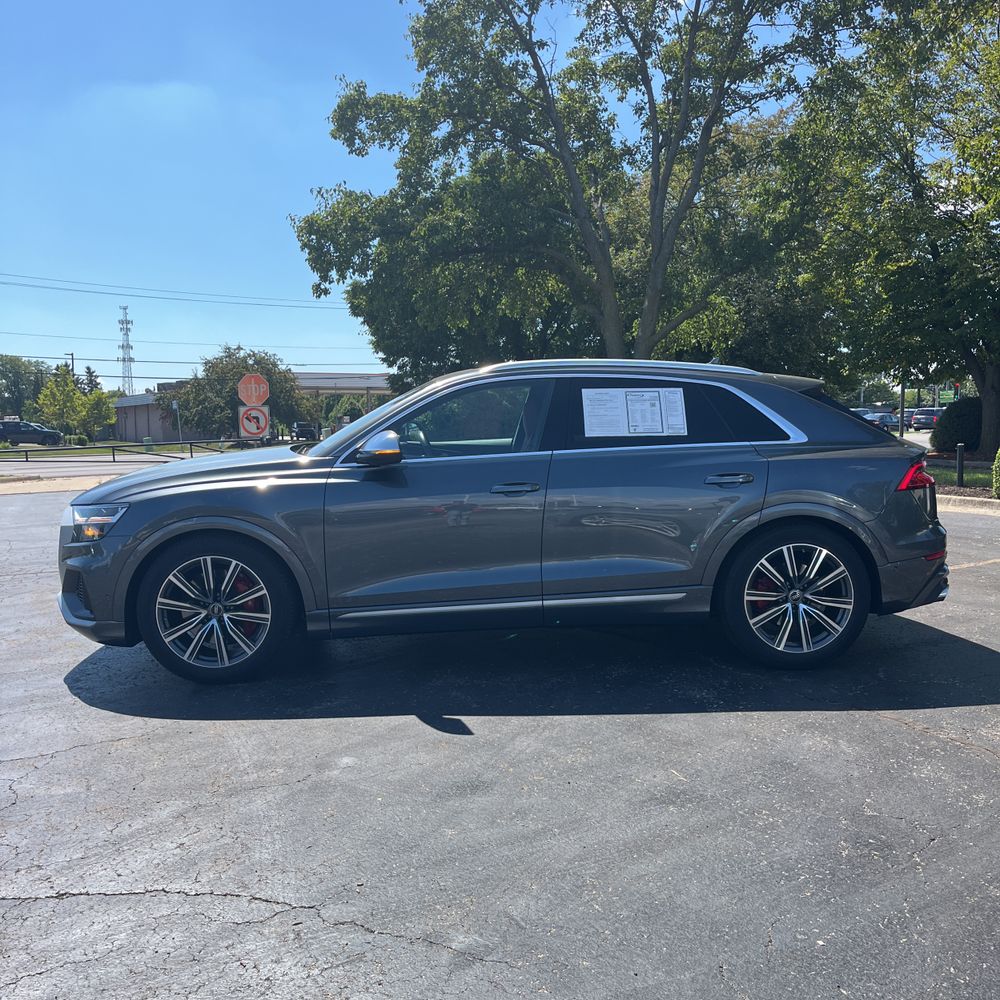 2022 Audi SQ8 Premium Plus