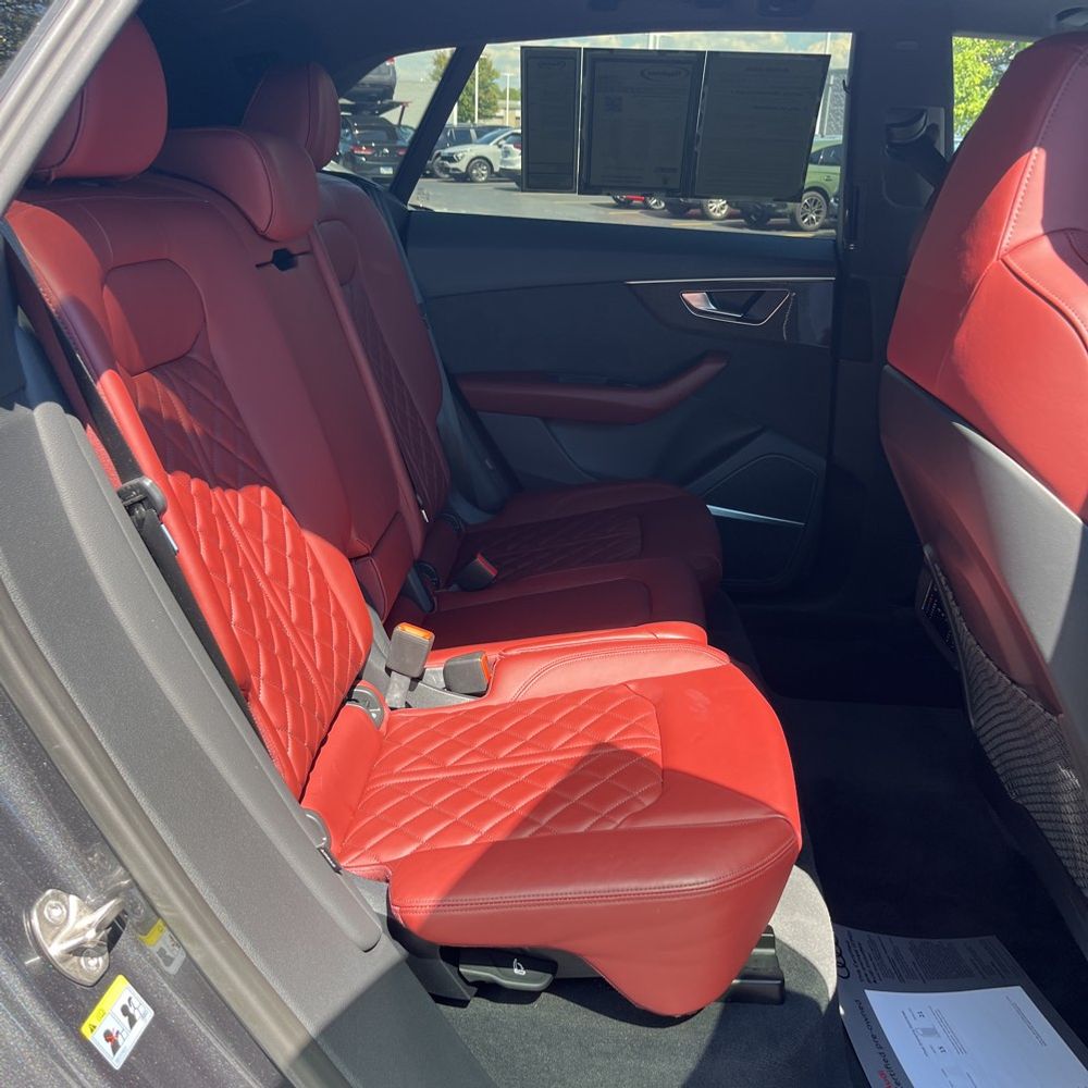 2022 Audi SQ8 Premium Plus