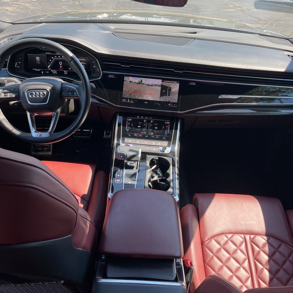 2022 Audi SQ8 Premium Plus