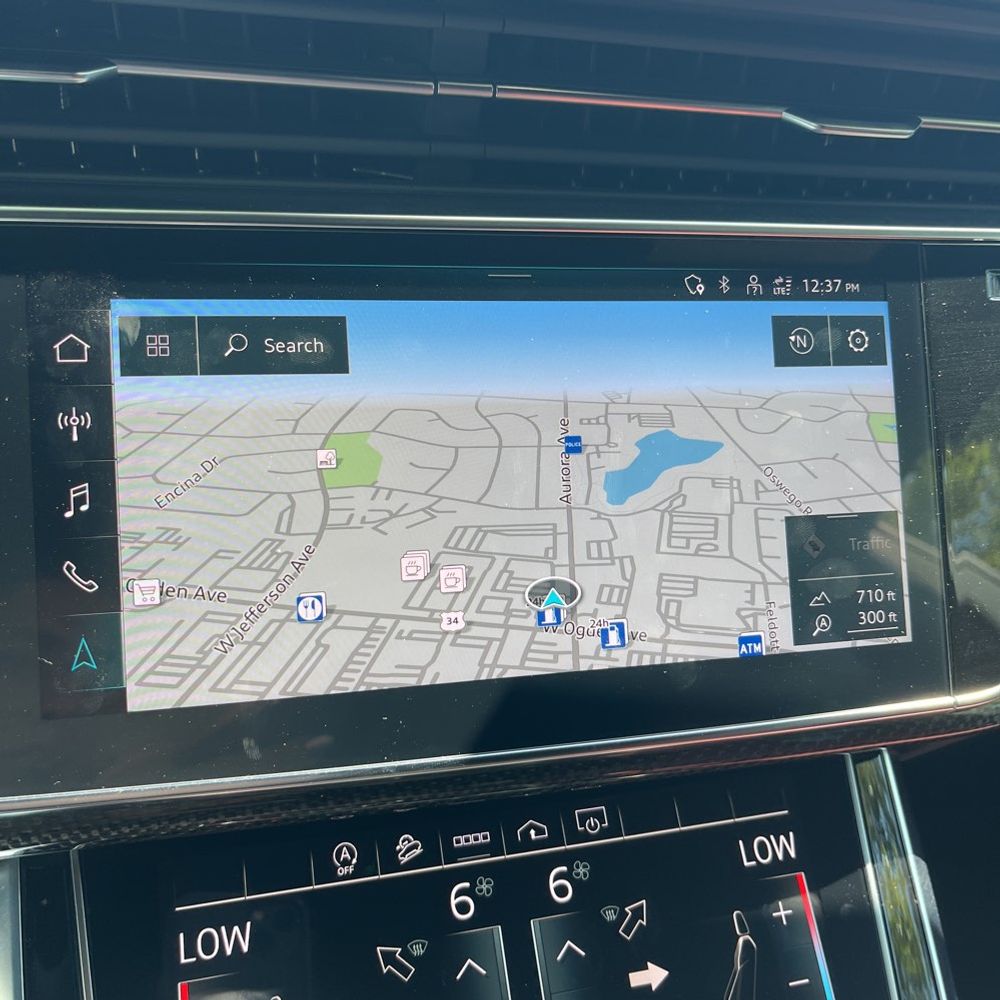2022 Audi SQ8 Premium Plus