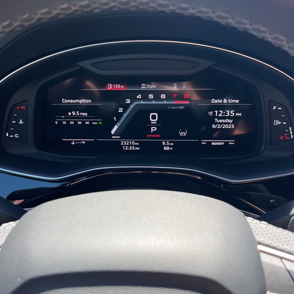 2022 Audi SQ8 Premium Plus