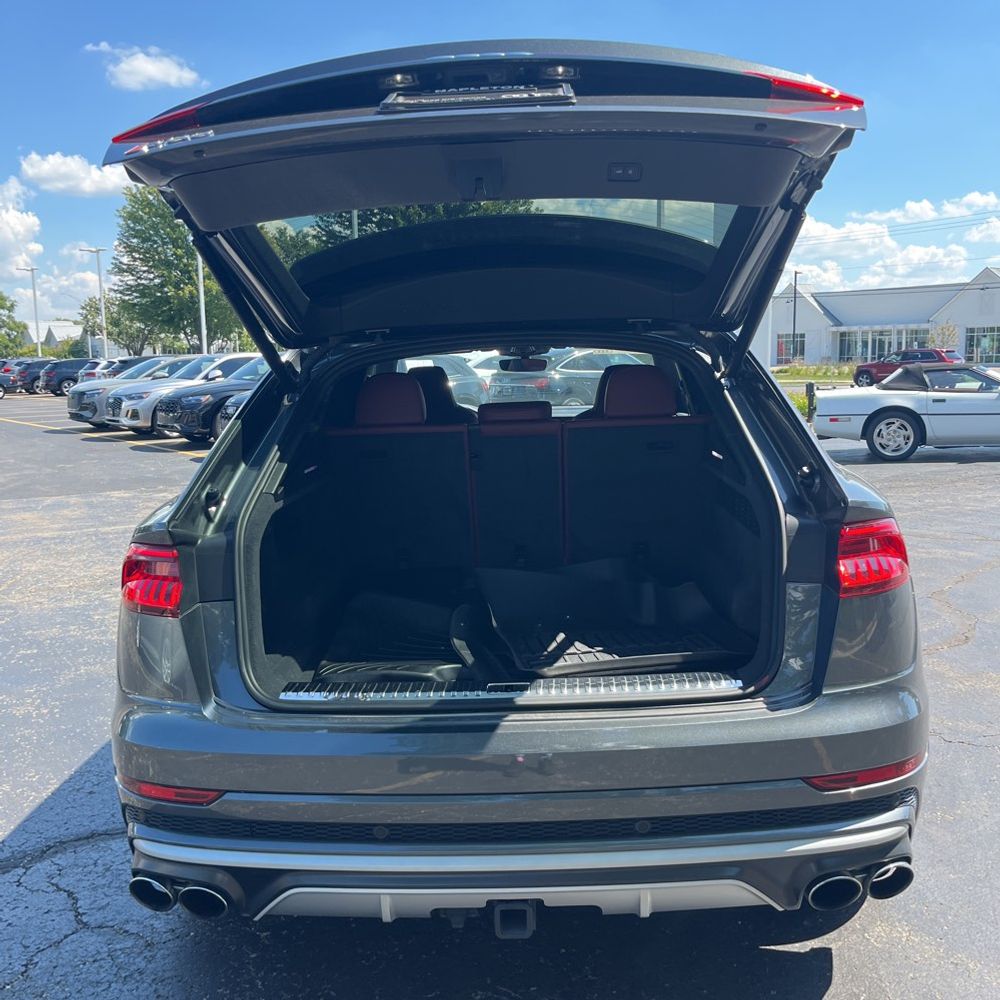 2022 Audi SQ8 Premium Plus