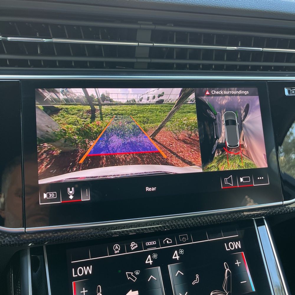 2023 Audi SQ7 Premium Plus