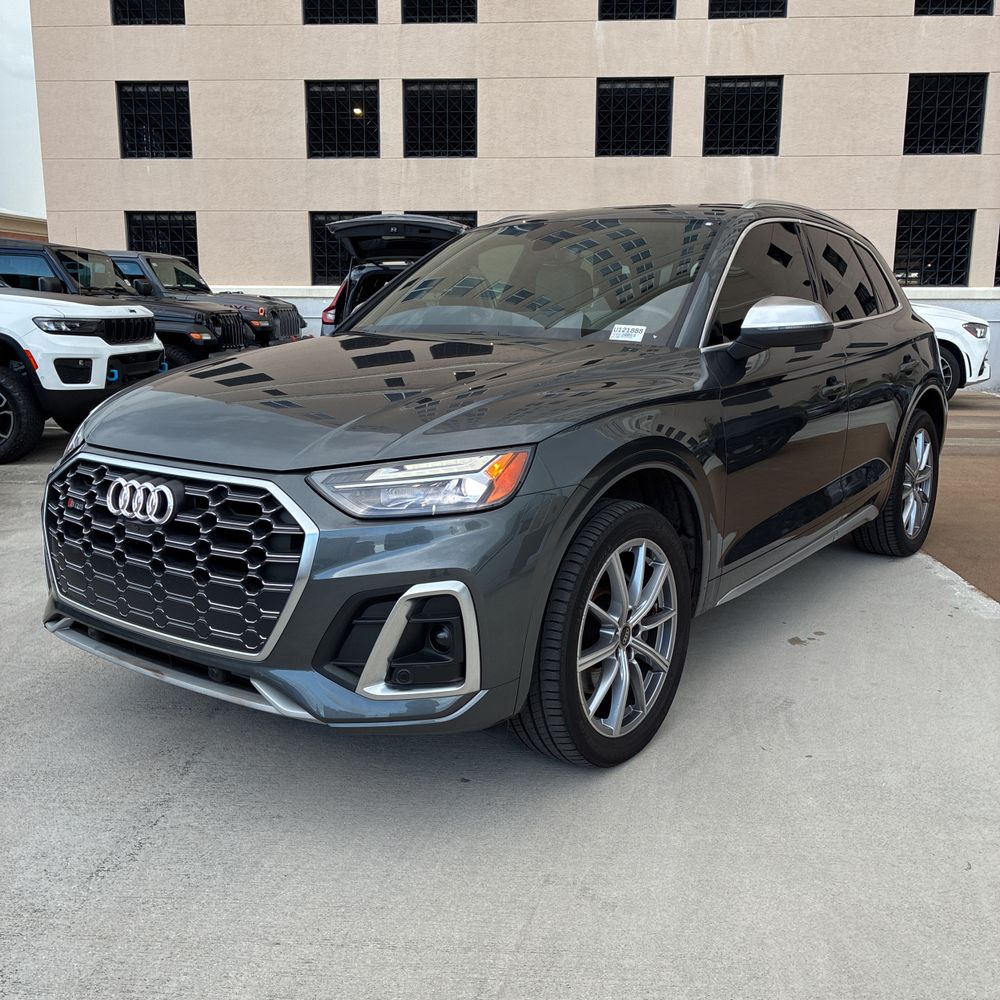 2023 Audi SQ5 Premium Plus