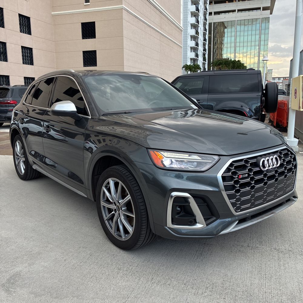 2023 Audi SQ5 Premium Plus