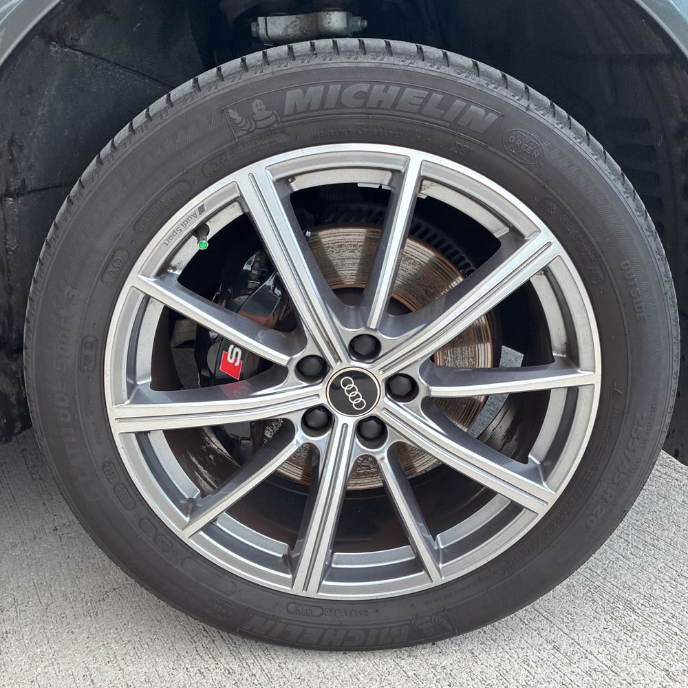 2023 Audi SQ5 Premium Plus