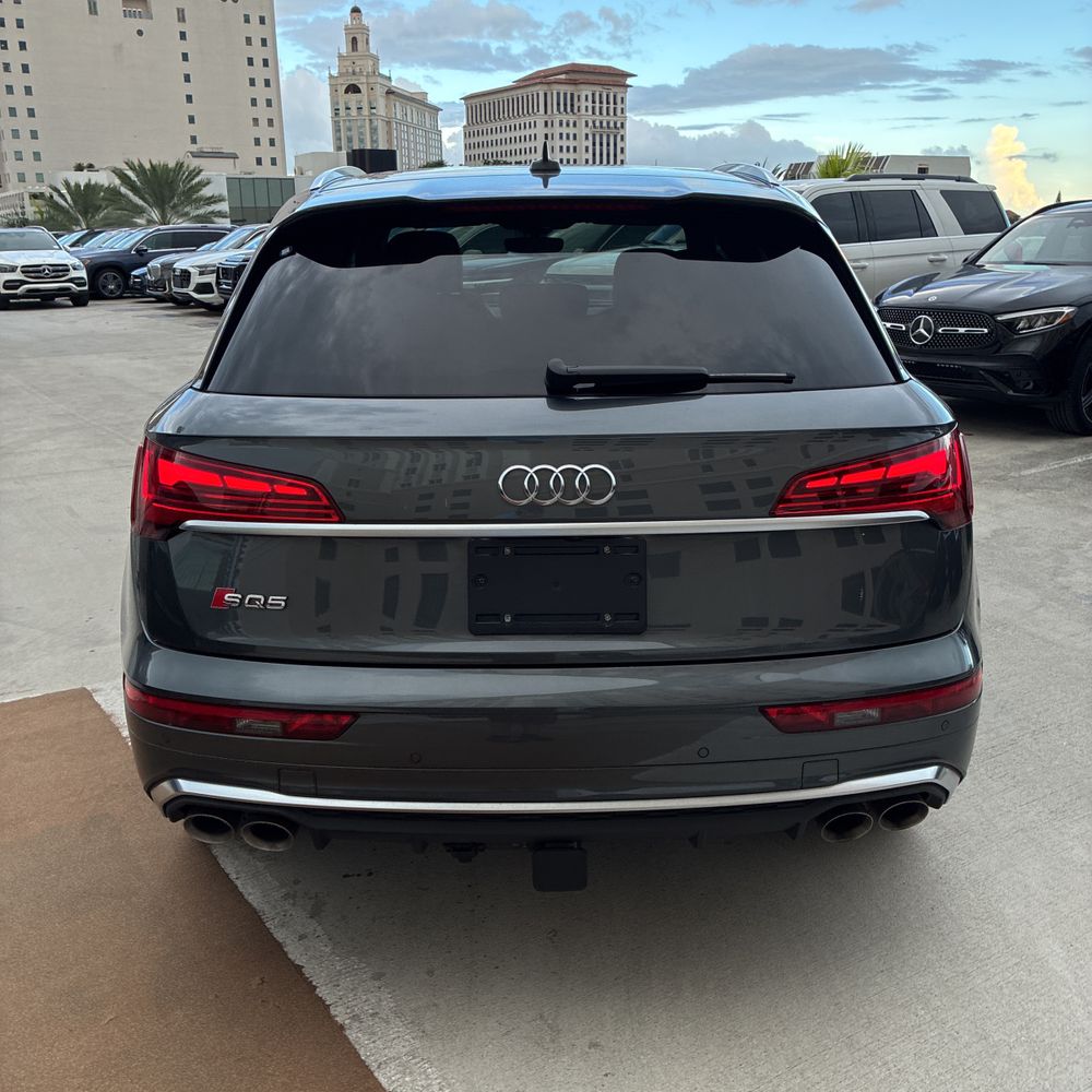 2023 Audi SQ5 Premium Plus