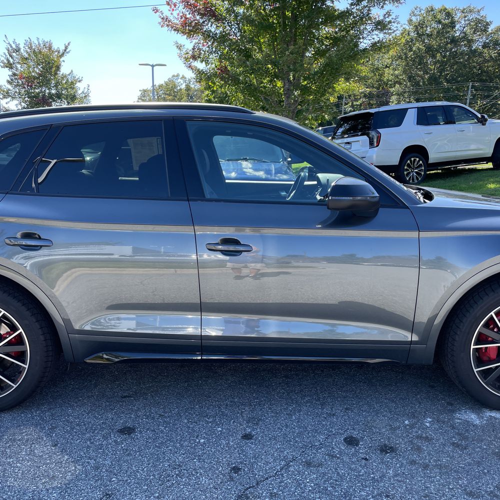2022 Audi SQ5 Premium Plus
