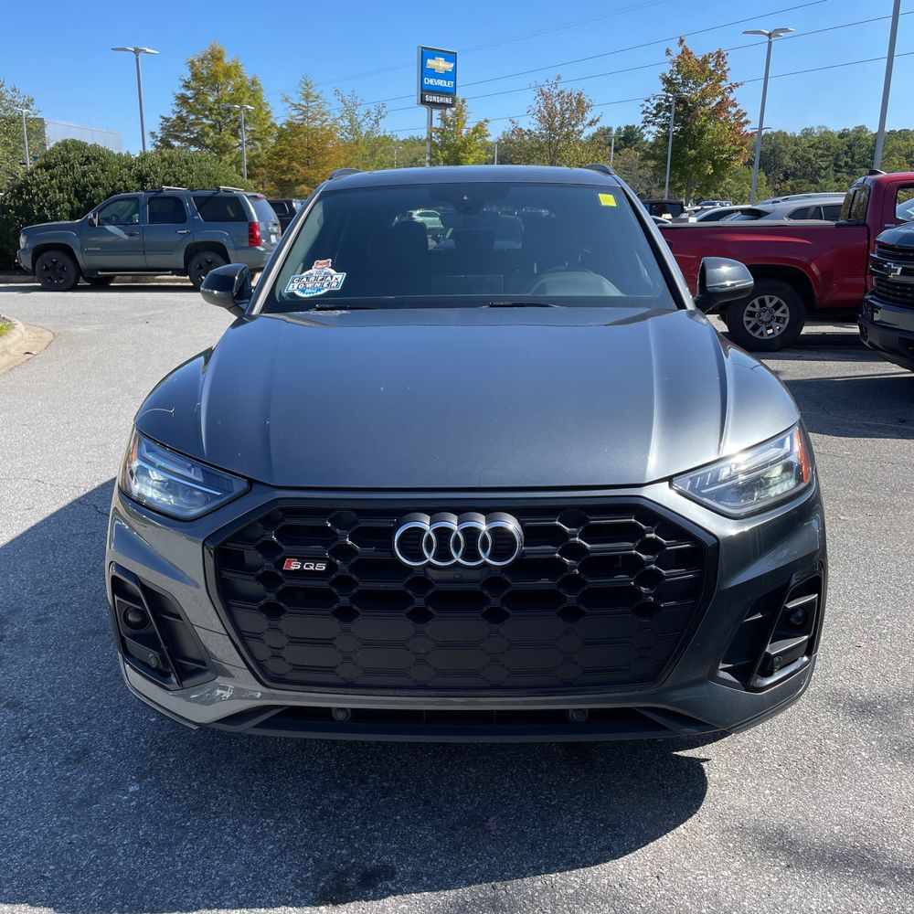 2022 Audi SQ5 Premium Plus