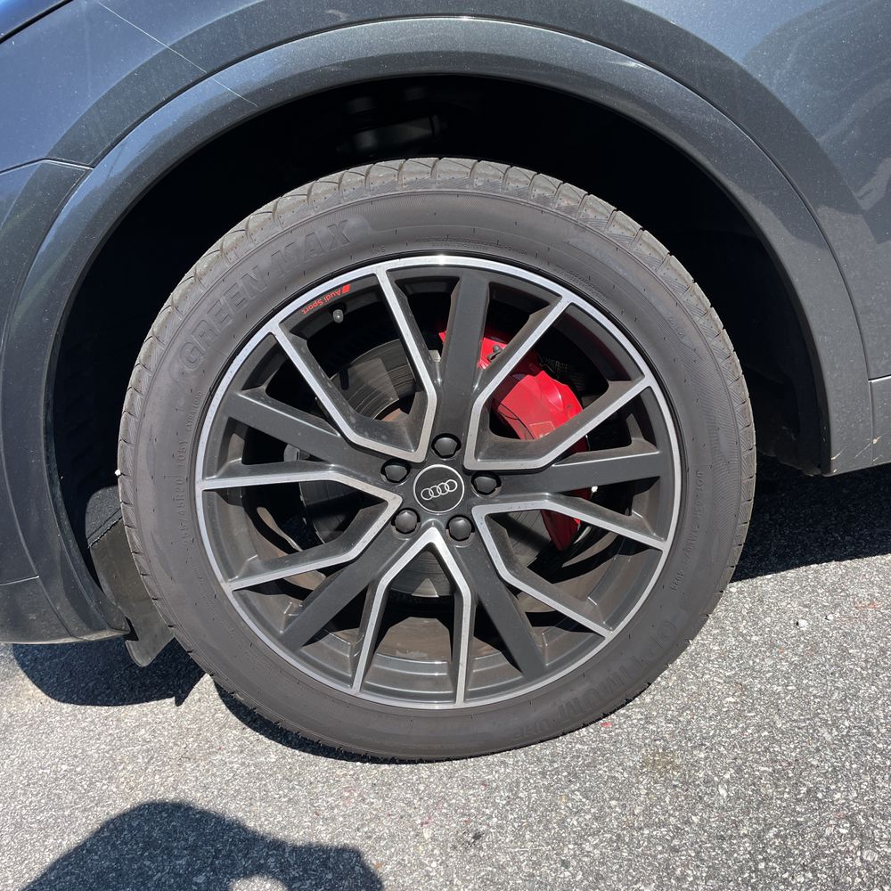 2022 Audi SQ5 Premium Plus