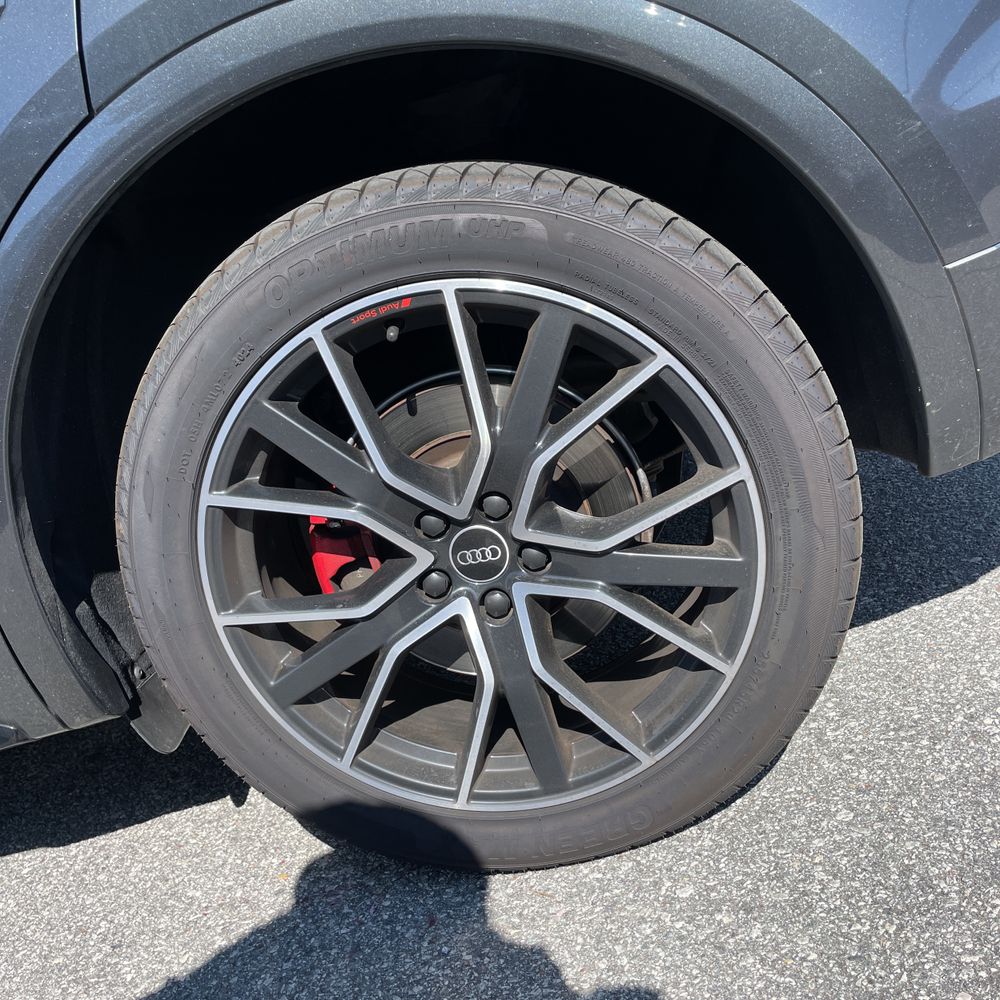 2022 Audi SQ5 Premium Plus