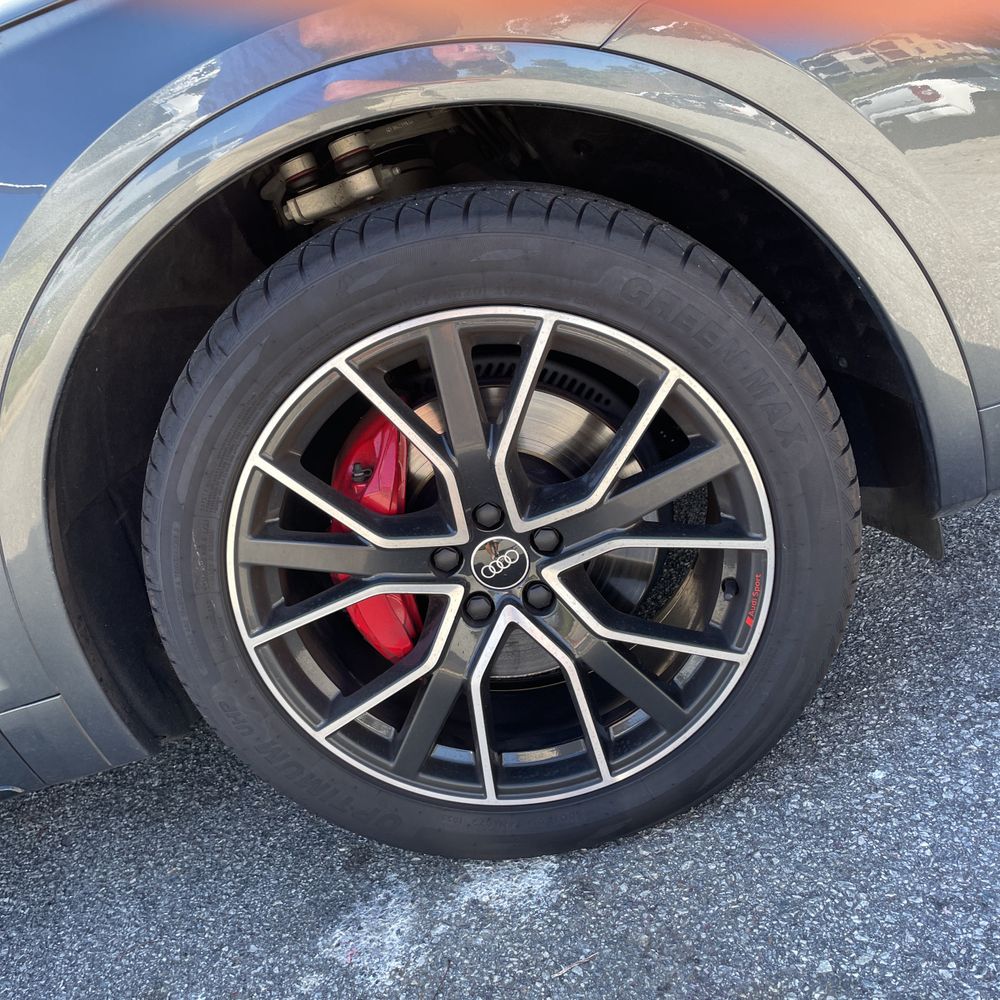 2022 Audi SQ5 Premium Plus