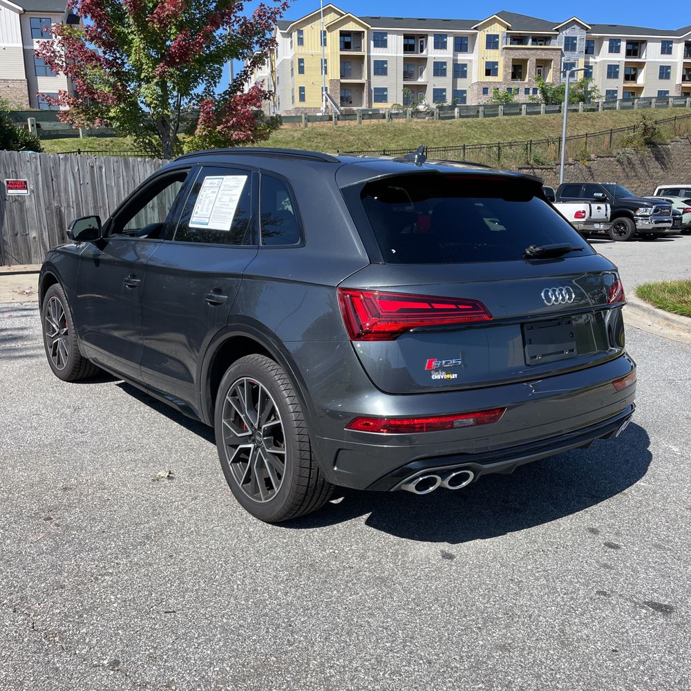 2022 Audi SQ5 Premium Plus
