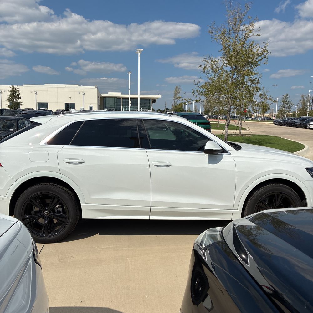 2023 Audi Q8 Premium Plus 55 TFSI