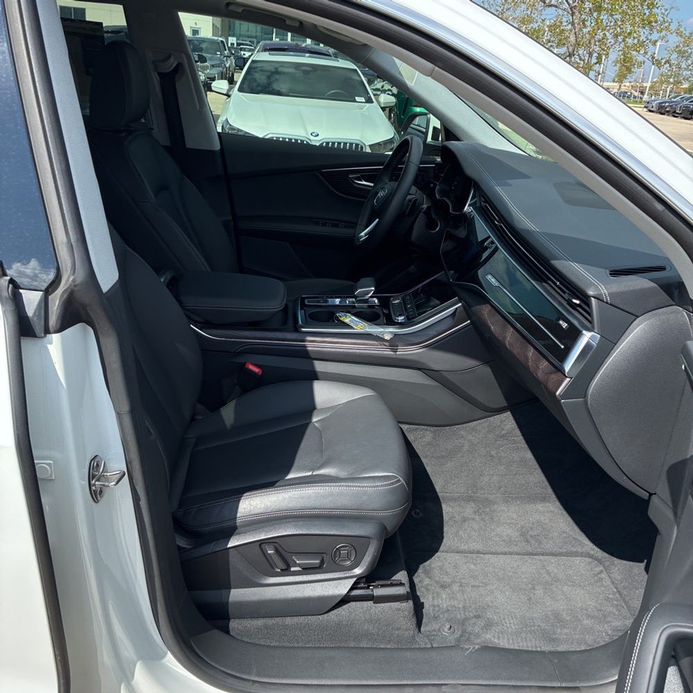 2023 Audi Q8 Premium Plus 55 TFSI