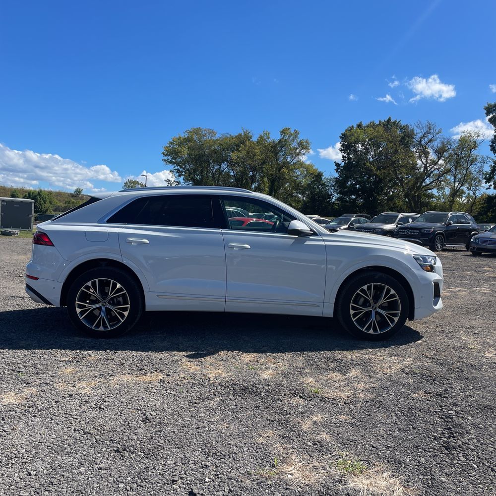 2024 Audi Q8 Premium Plus 55