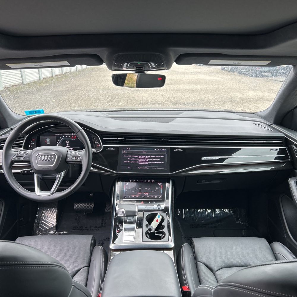 2024 Audi Q8 Prestige 55