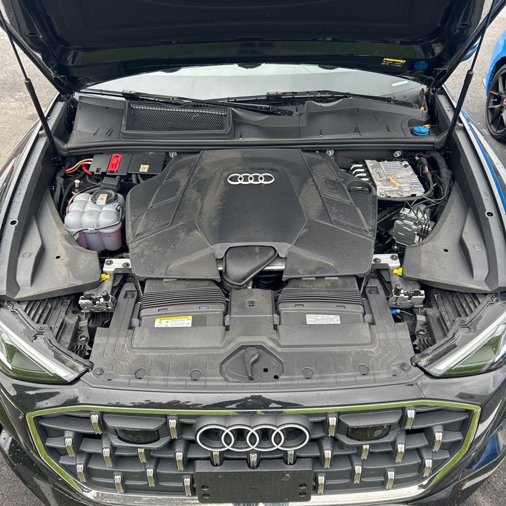 2024 Audi Q8 Prestige 55