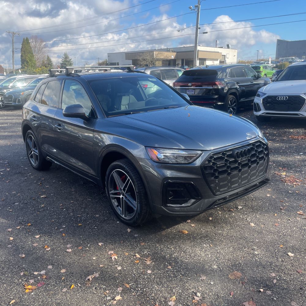 2025 Audi Q5 S-Line Prem+ 55 PHEV