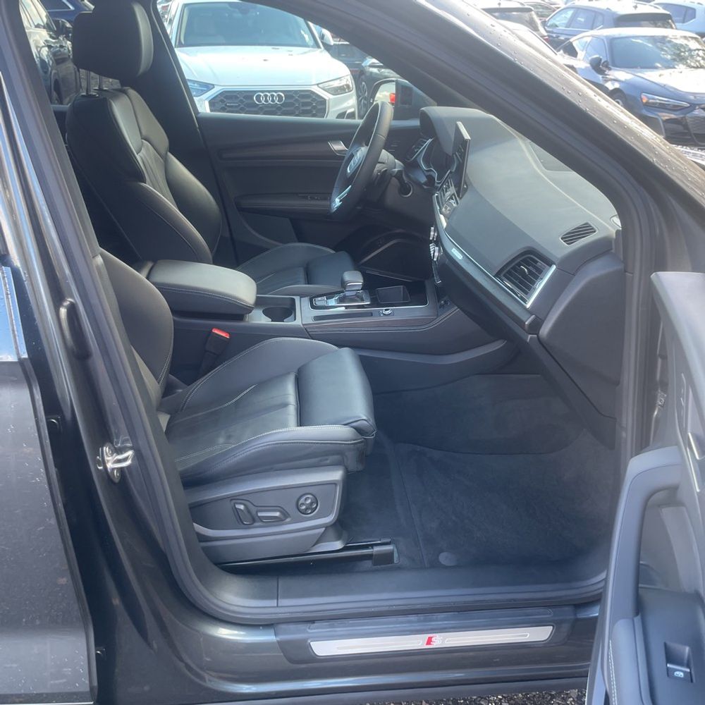 2025 Audi Q5 S-Line Prem+ 55 PHEV