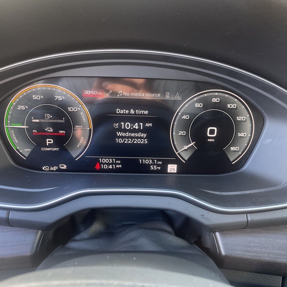 2025 Audi Q5 S-Line Prem+ 55 PHEV