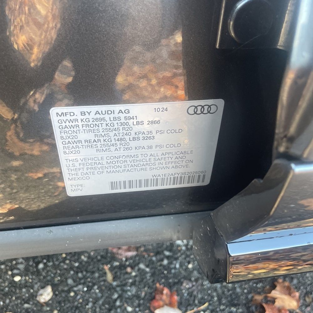 2025 Audi Q5 S-Line Prem+ 55 PHEV