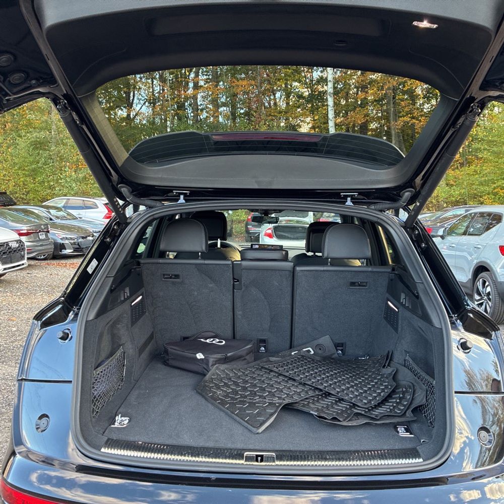 2025 Audi Q5 S-Line Prem+ 55 PHEV