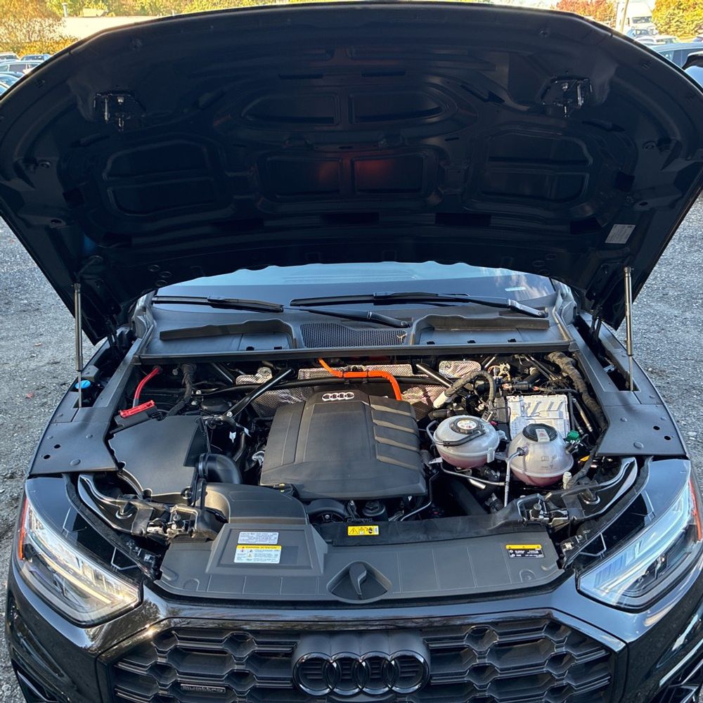 2025 Audi Q5 S-Line Prem+ 55 PHEV