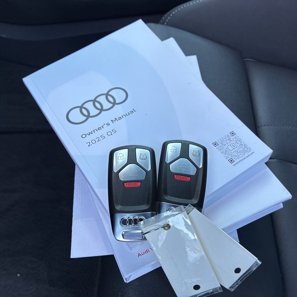 2025 Audi Q5 S-Line Prem+ 55 PHEV