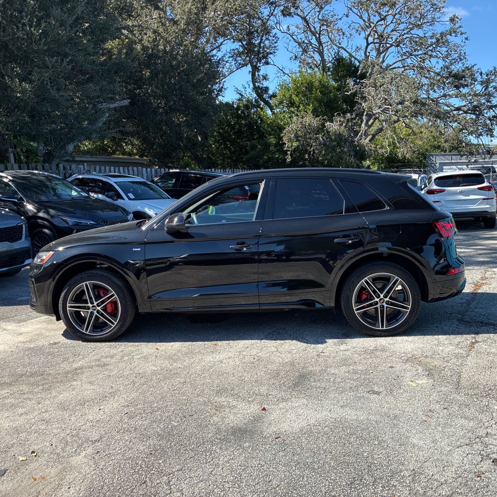 2025 Audi Q5 S-Line Prem+ 55 PHEV