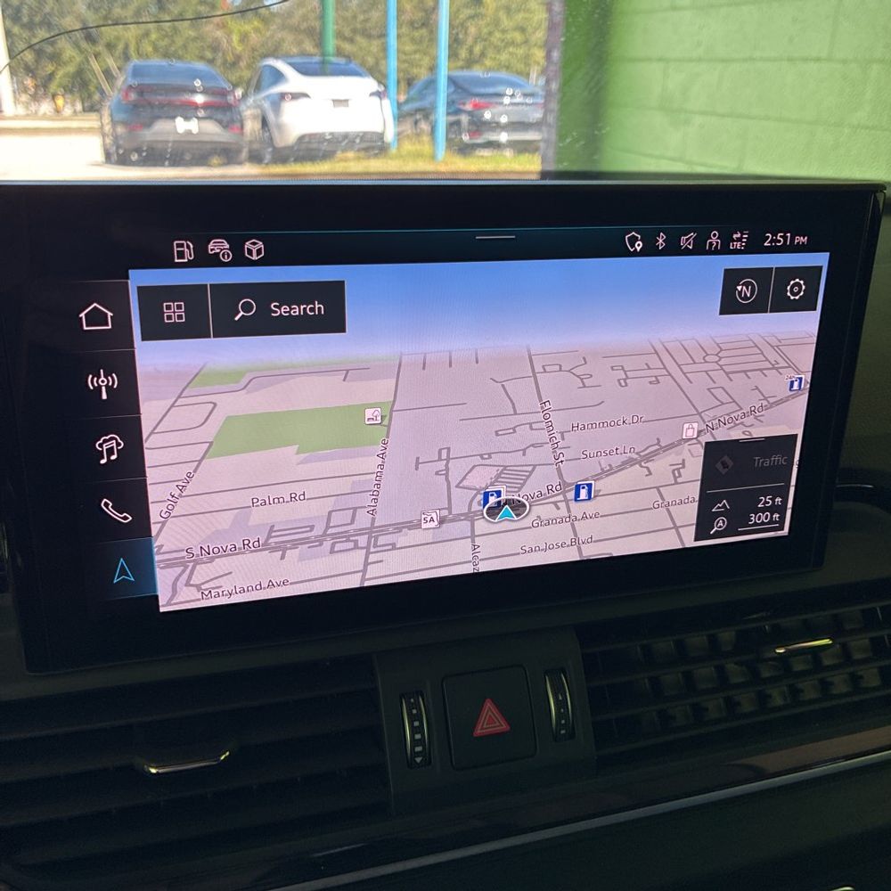 2025 Audi Q5 S-Line Prem+ 55 PHEV