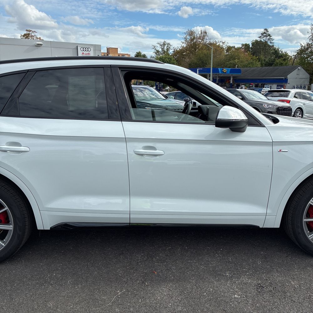 2024 Audi Q5 S-Line Prem+ 55 PHEV