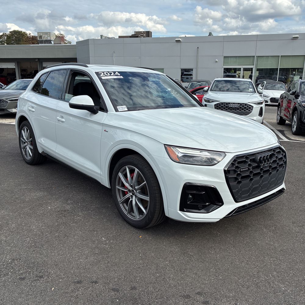 2024 Audi Q5 S-Line Prem+ 55 PHEV
