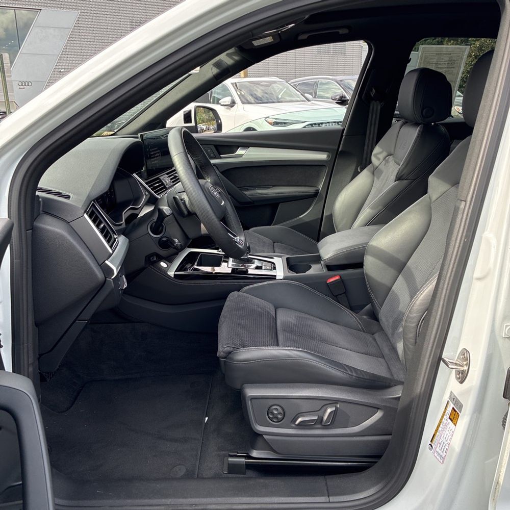 2024 Audi Q5 S-Line Prem+ 55 PHEV