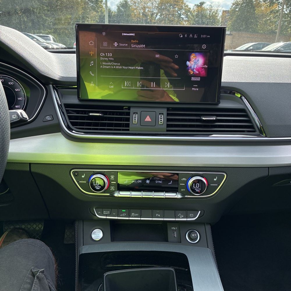 2024 Audi Q5 S-Line Prem+ 55 PHEV