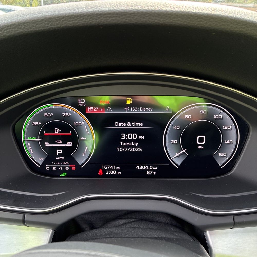 2024 Audi Q5 S-Line Prem+ 55 PHEV