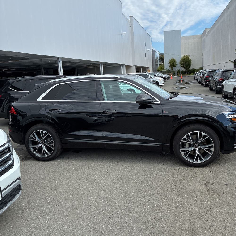 2023 Audi Q8 Premium Plus 55 TFSI