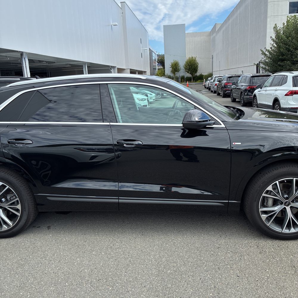 2023 Audi Q8 Premium Plus 55 TFSI