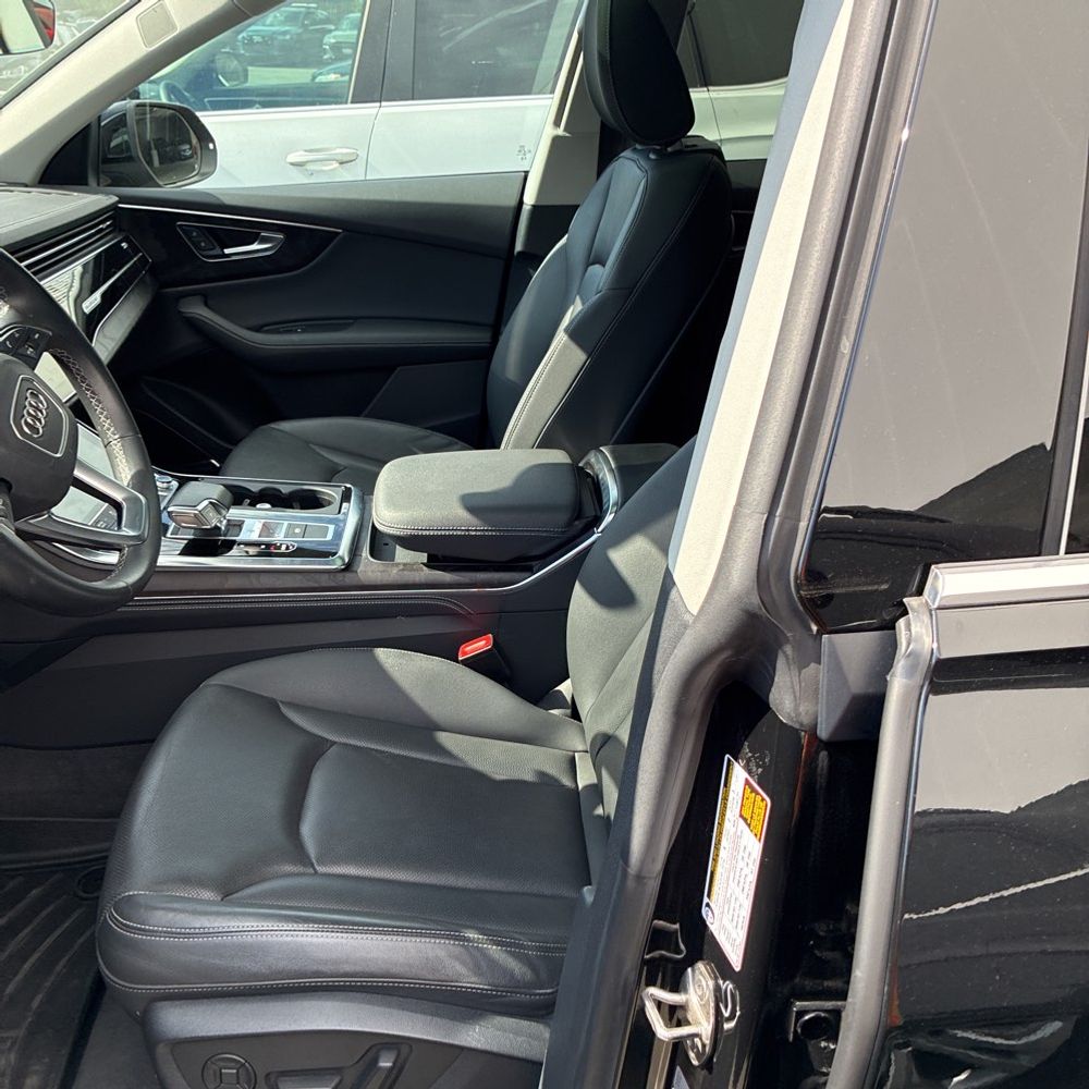 2023 Audi Q8 Premium Plus 55 TFSI