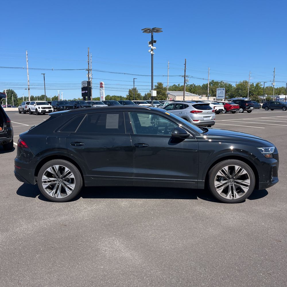 2024 Audi Q8 Prestige 55